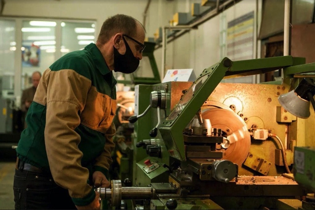 В Калининградской области на 6 месяцев продлили срок уплаты авансового платежа по налогу на имущество для предприятий обрабатывающего сектора