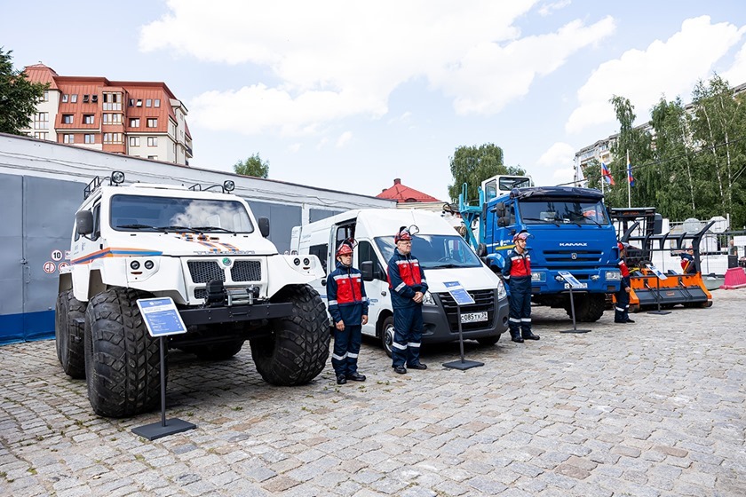 Россети Янтарь обновляют подвижной состав в Калининградской области