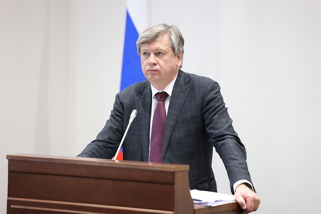 В Калининградской области увеличиваются расходы на зарплаты бюджетникам