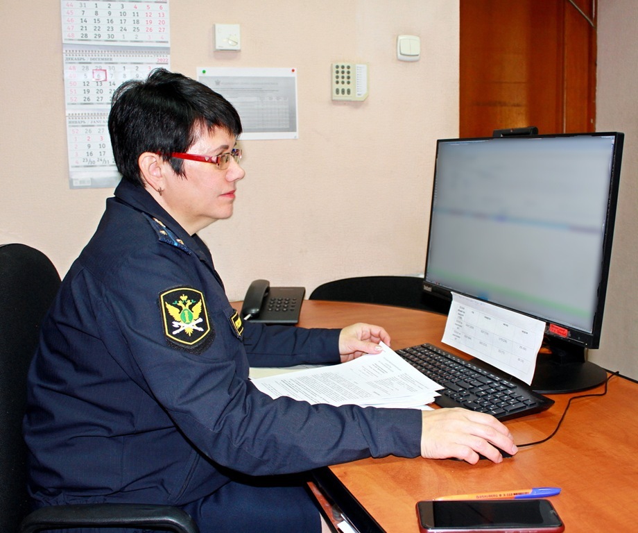 Судебные приставы взыскали крупную неустойку с нерадивого покупателя