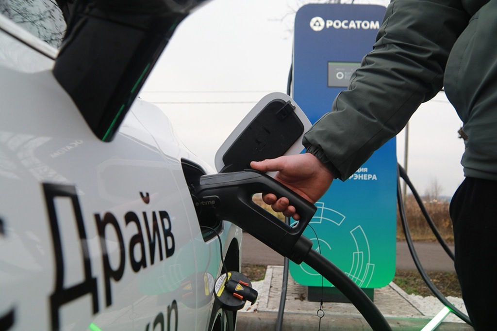 В Зеленоградске запустили первый в России ЭЗС-комплекс с накопителями энергии