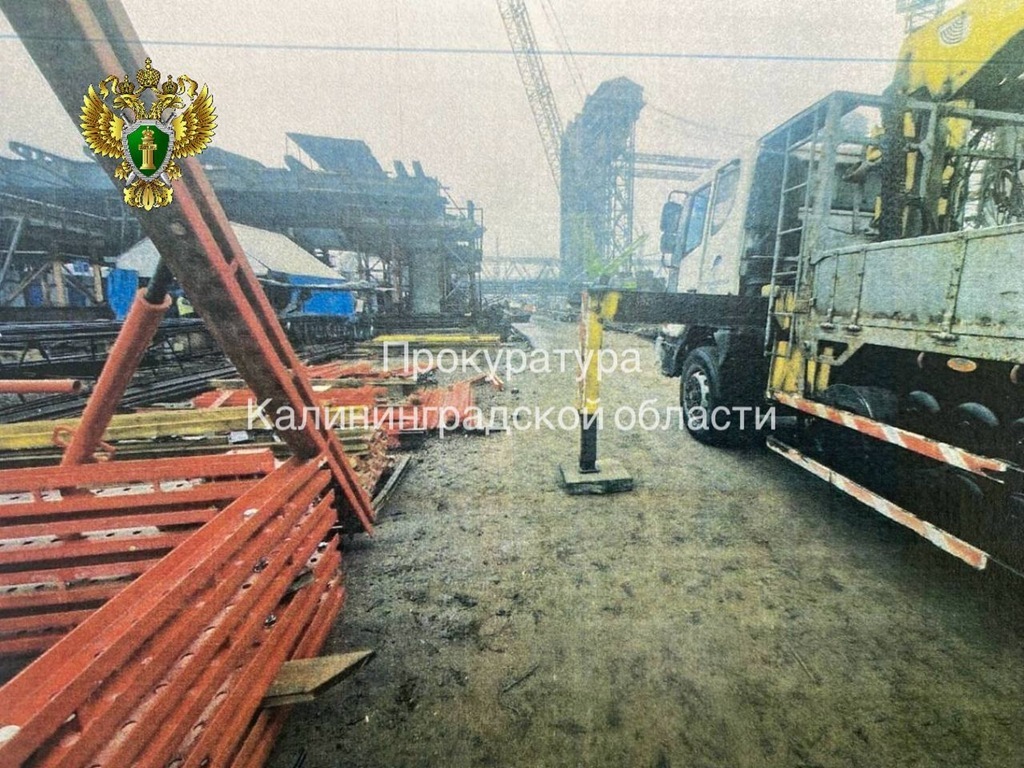 Прокуратура требует 1 млн рублей для работника, пострадавшего на стройке в Калининграде