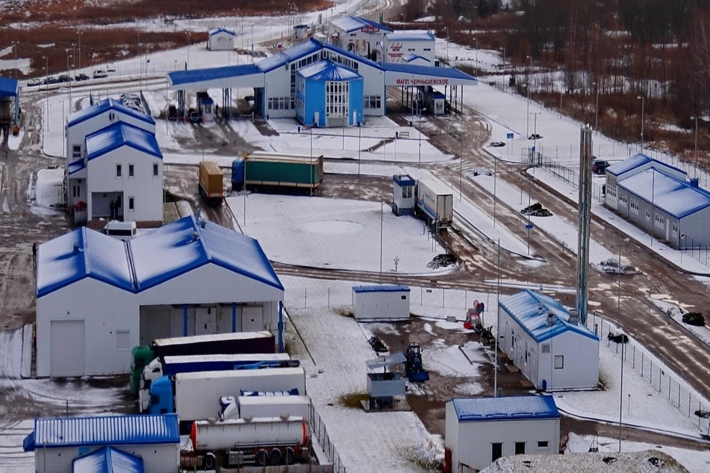 Работа пункта пропуска на границе Калининградской области с Литвой восстановлена после сбоя